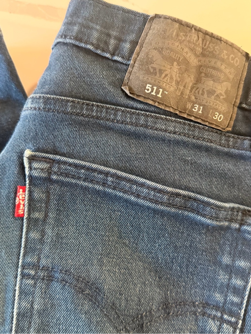 Levi's Slim Men's Jeans in Dark Blue Denim